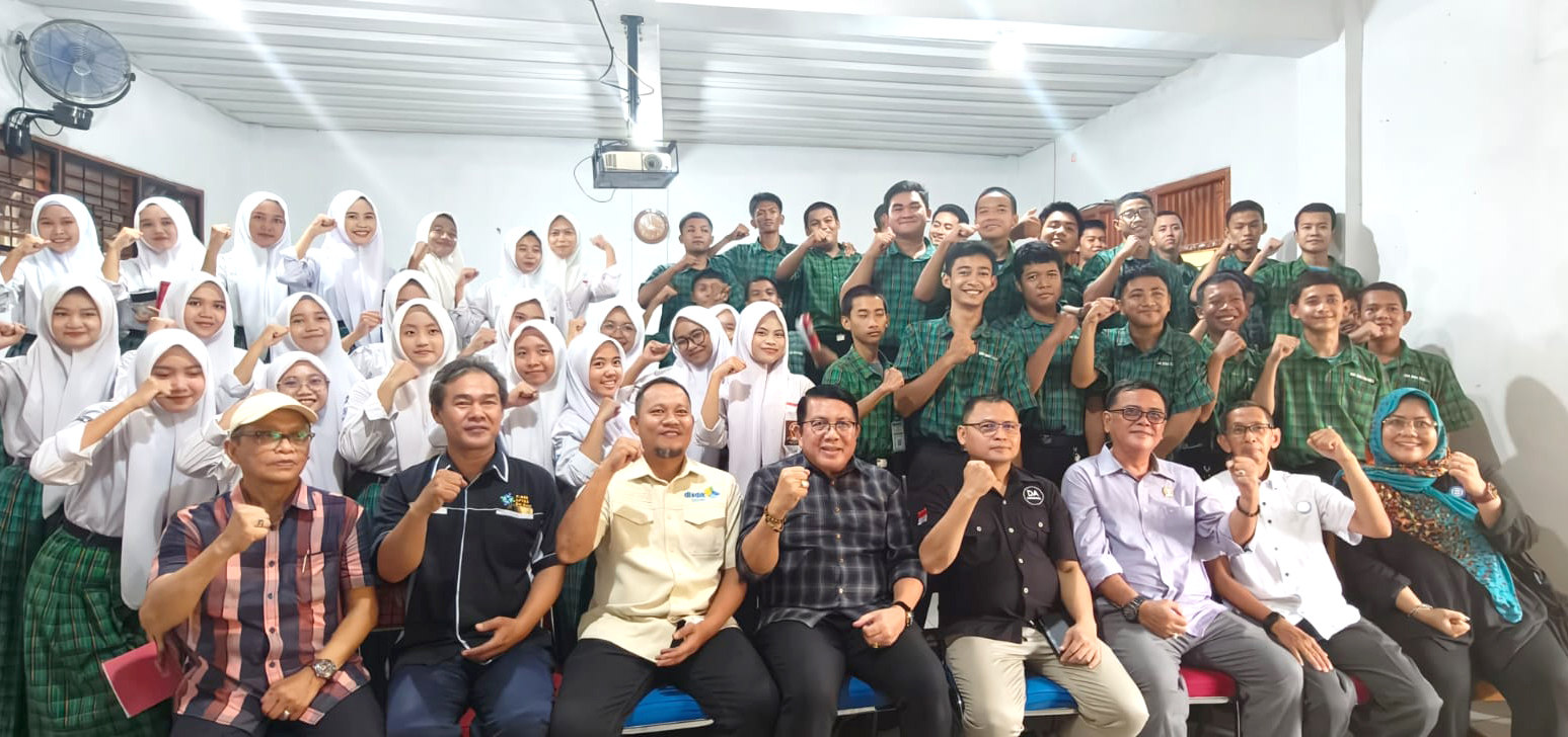Acara Sosialisasi Program Sekolah Siap Kerja (SSK) di SMK Bina Teknika Cileungsi